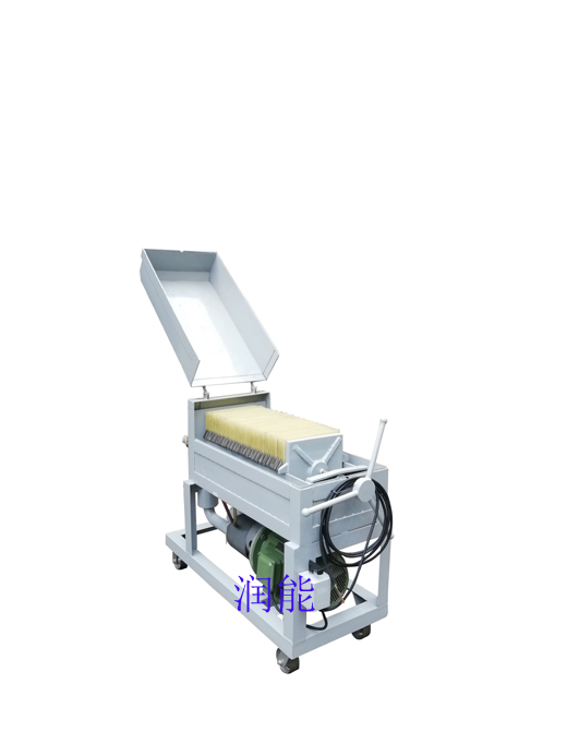 LY-300板框壓力式濾油機牽手廣東利程能源設備技術有限公司